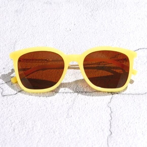 Brand NEW SUPER CUTE YELLOW SUNGLASSES